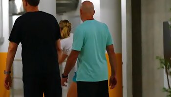 Jessy Jones, x porno vidéo x Kelly Summer Suce Mes Gros Seins [Best of Brazzers]